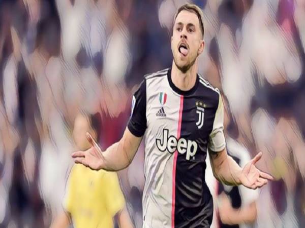 Tin bóng đá 16/7: Juventus gặp khó khăn khi bán Ramsey và Melo