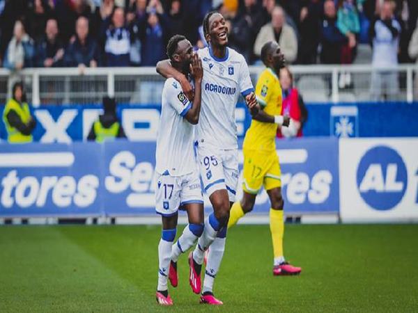 nhan-dinh-auxerre-vs-lille-22h00-ngay-22-4