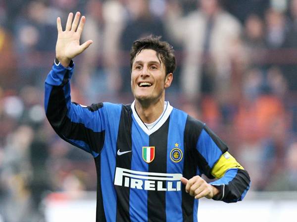Tiền vệ Inter Milan