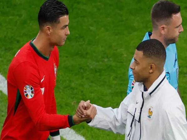 BĐ quốc tế: Mbappe và mối quan hệ đặc biệt với Ronaldo