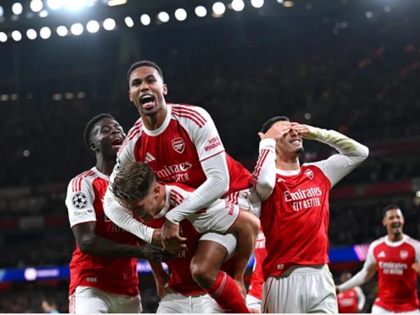 Tin Arsenal: Màn trình diễn ngoạn mục trước Atletico Madrid