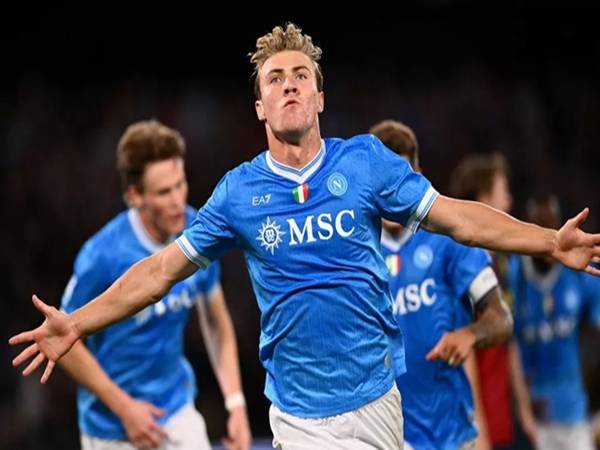 Tin Man Utd: MU đạt thỏa thuận với Napoli về Hojlund