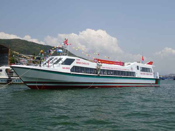 Nằm mơ thấy tàu thuyền trên sông, trên biển có điềm gì